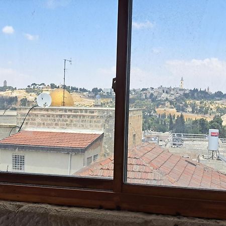 Into Jerusalem Heart Eksteriør bilde